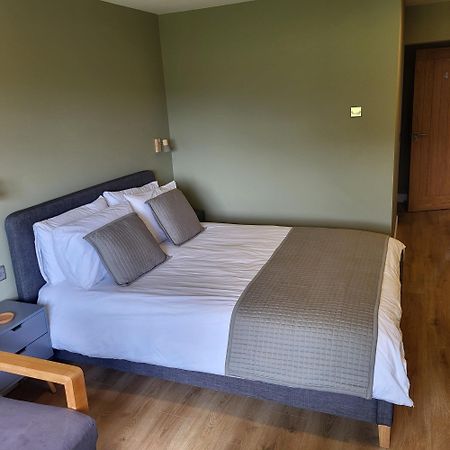 Open Acres Accommodation And Airport Parking Backwell Exterior photo