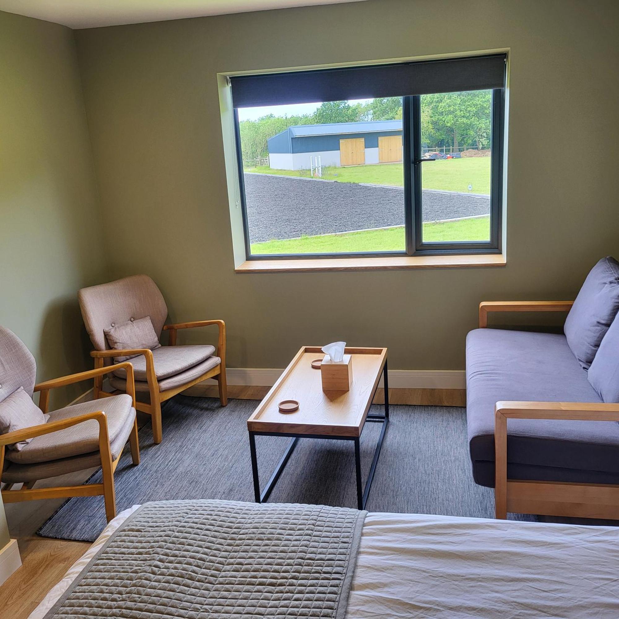 Open Acres Accommodation And Airport Parking Backwell Exterior photo
