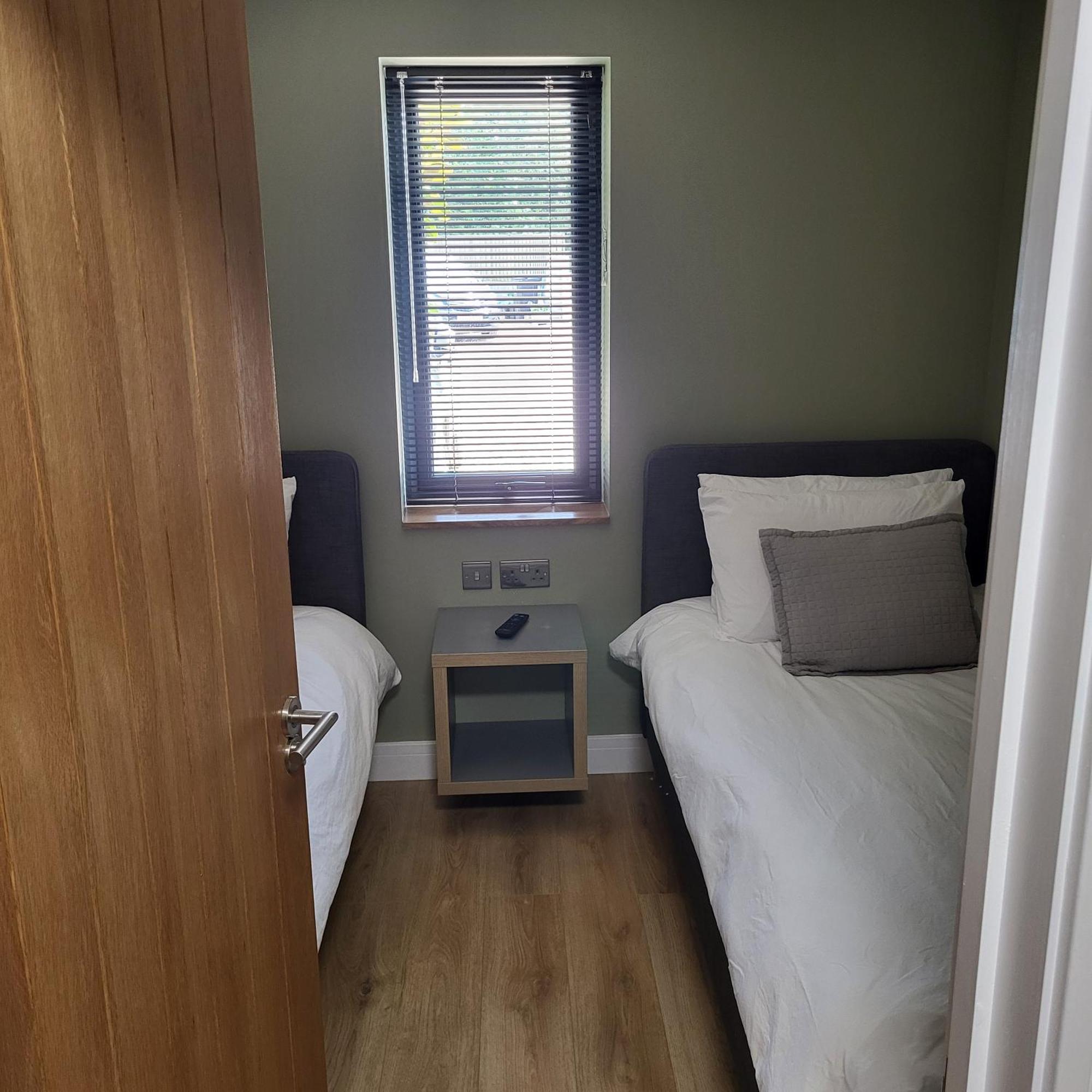 Open Acres Accommodation And Airport Parking Backwell Exterior photo